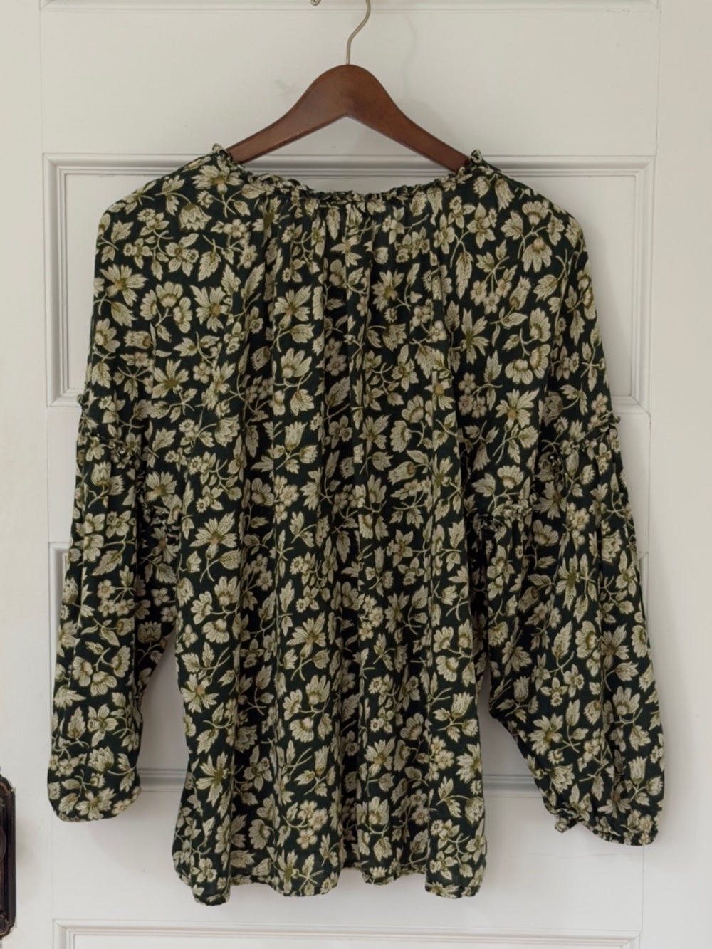 Old Navy Green Floral Peasant Top XL  Lantern Sleeves Cottagecore Boho Blouse - Picture 3 of 7